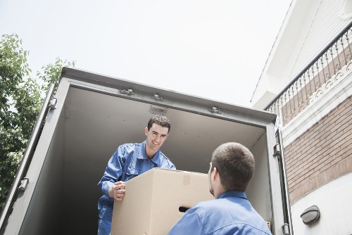 Professional handling of boxes and furniture during a Westgreen move